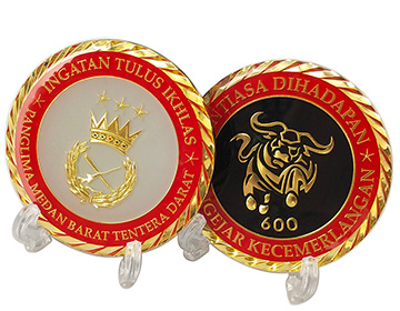 Wholesale Custom Royal Malaysian Navy Souvenir Challenge Coin con scatola acrilica